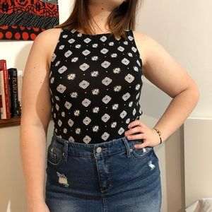 pattern crop top